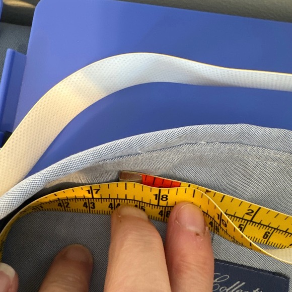 Executive Collection by Tom James Blue Pinpoint Oxford Custom‎ Shirt - Picture 6 of 8